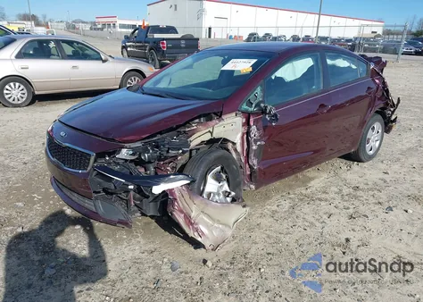 2017 Kia Forte Lx z USA, uszkodzony, nr VIN 3KPFK4A72HE030126